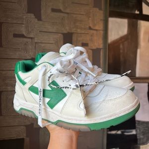 Off-White Sneakers